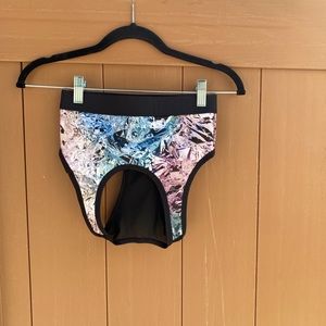 Racer back high performance sports bra